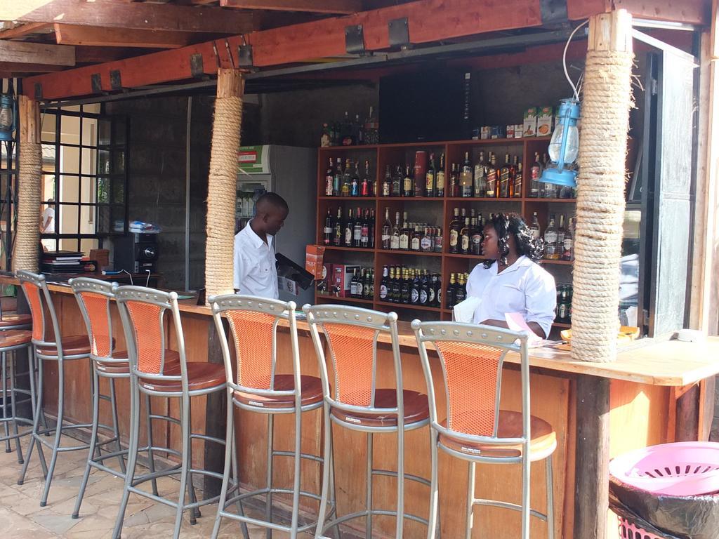 Afrika Lodges Voi Exteriör bild